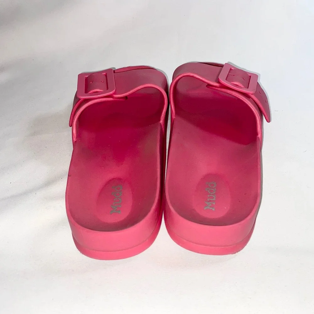 Mudd Hot Pink Buckle Slide Sandals Womens Summer Beach Shoes Vacation Waterproof